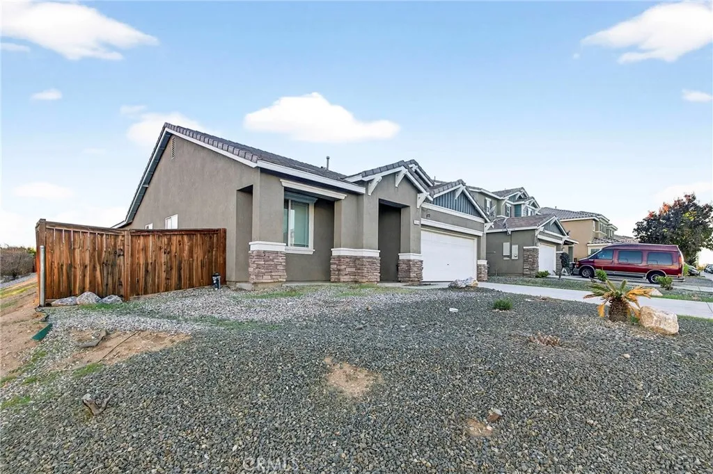 16649 Denham, Victorville, California 92395 home-pic-31