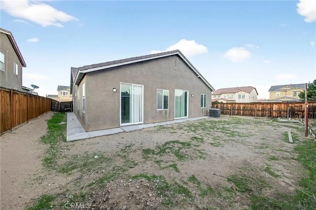 16649 Denham, Victorville, California 92395 home-pic-36