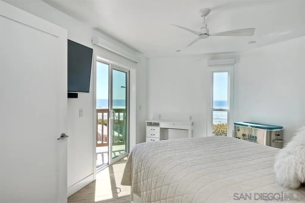 4465 Ocean Blvd Unit 1, San Diego, California 92109 home-pic-13