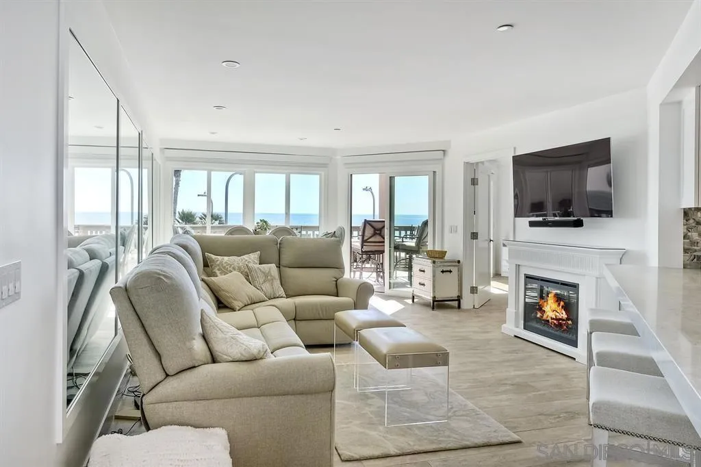 4465 Ocean Blvd Unit 1, San Diego, California 92109 home-pic-9
