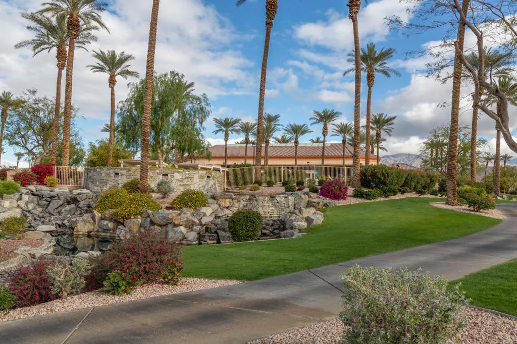 78650 Blooming Court, Palm Desert, California 92211 home-pic-39