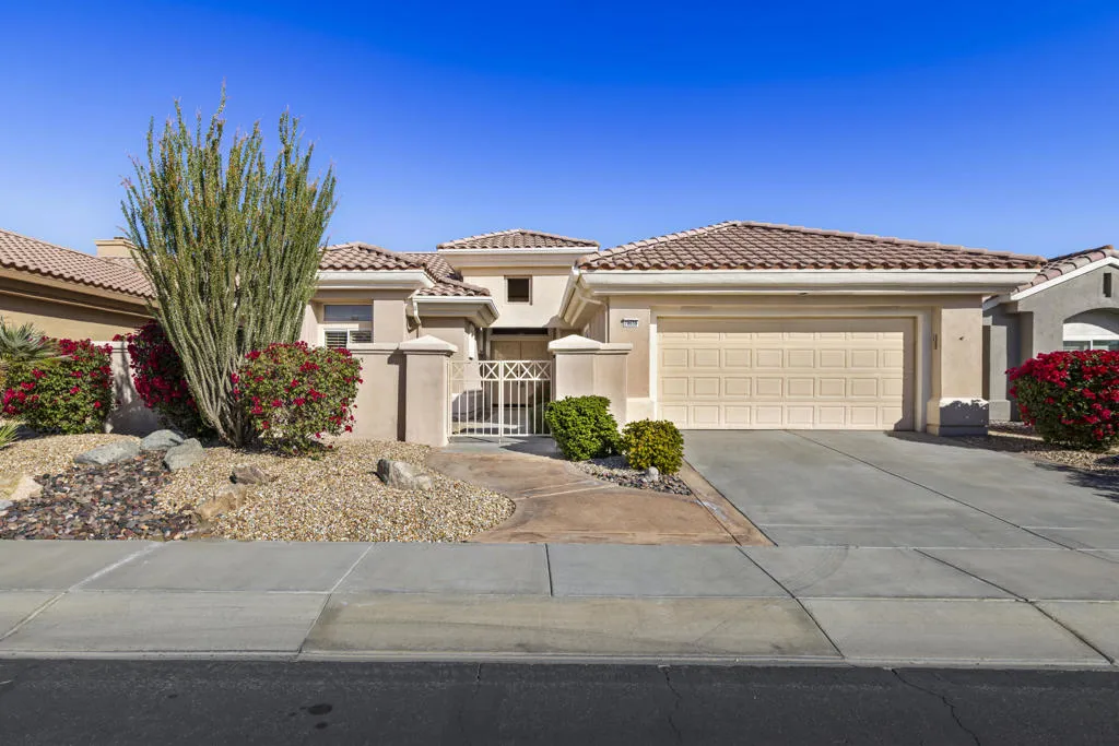 78650 Blooming Court, Palm Desert, California 92211 home-pic-0