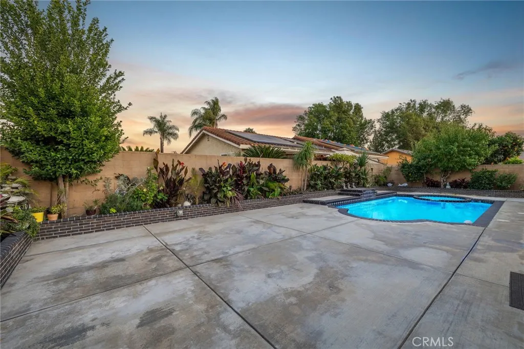 1326 S Briargate, Glendora, California 91740 home-pic-29