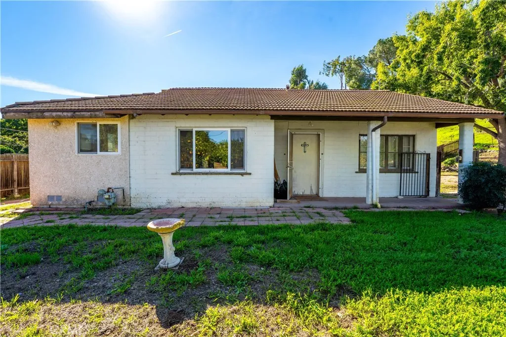 4295 Hitch Boulevard, Moorpark, California 93021 home-pic-3