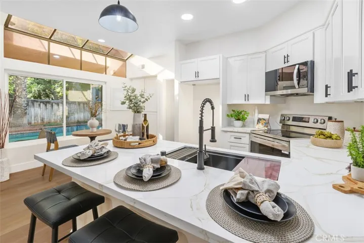 42068 Humber, Temecula, California 92591