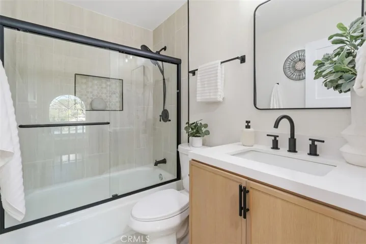 42068 Humber, Temecula, California 92591