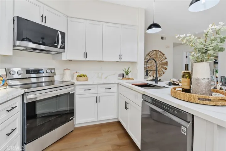 42068 Humber, Temecula, California 92591