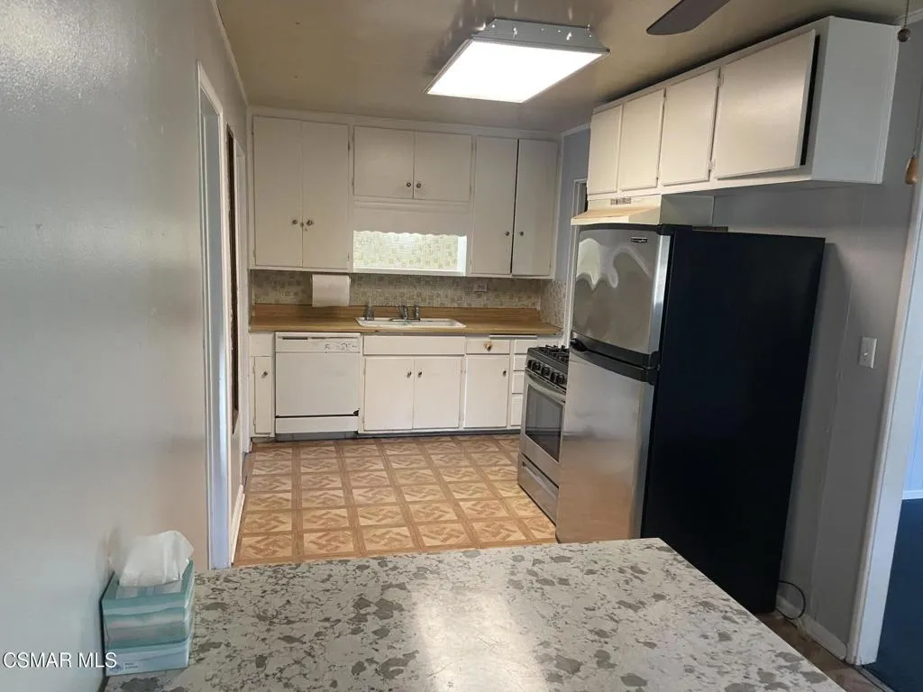 6709 Goodland Avenue, North Hollywood, California 91606 home-pic-3