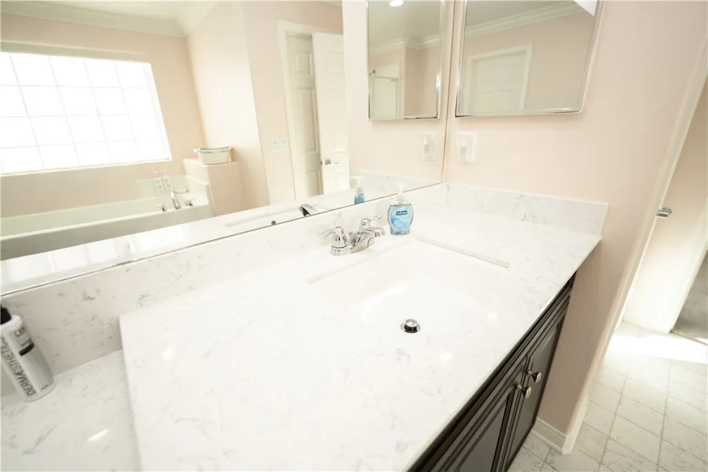 21047 Iron Rail, Riverside, California 92507 home-pic-49