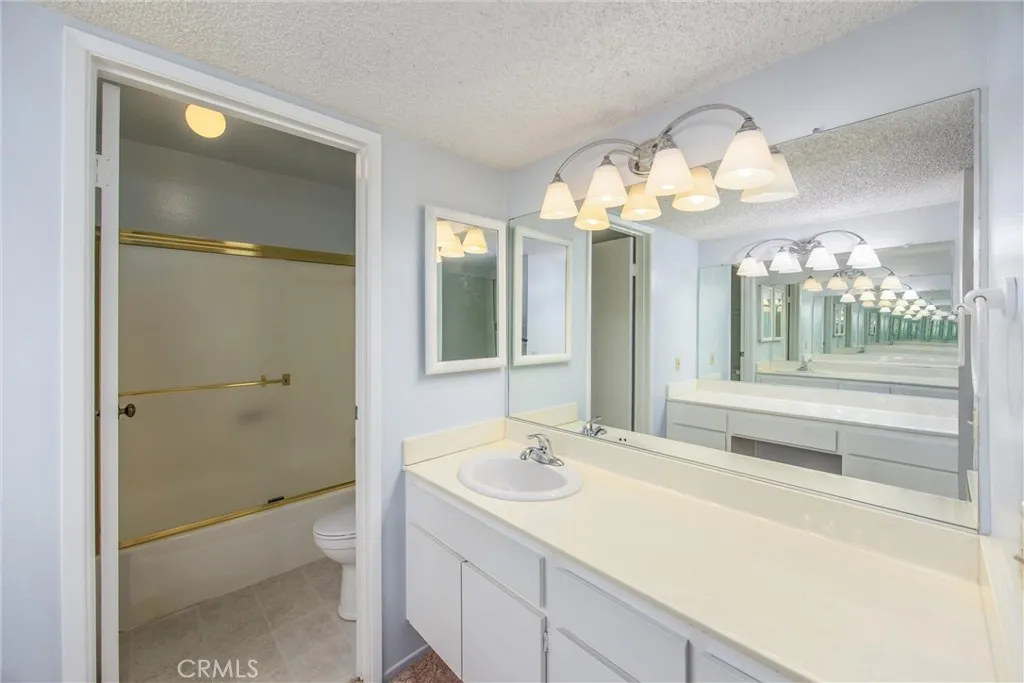 1089 Ardmore Circle, Redlands, California 92374 home-pic-25