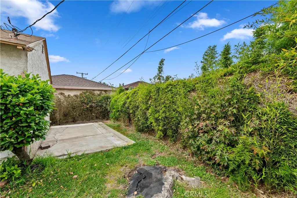 2915 W 95th, Inglewood, California 90305 home-pic-34