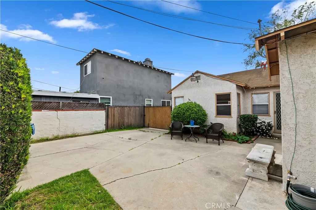 2915 W 95th, Inglewood, California 90305 home-pic-33