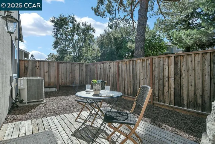 2414 Heatherleaf Ln, Martinez, California 94553