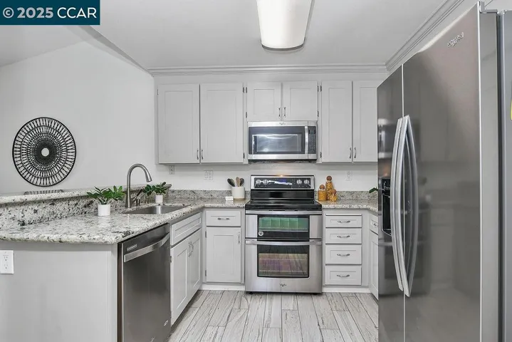 2414 Heatherleaf Ln, Martinez, California 94553