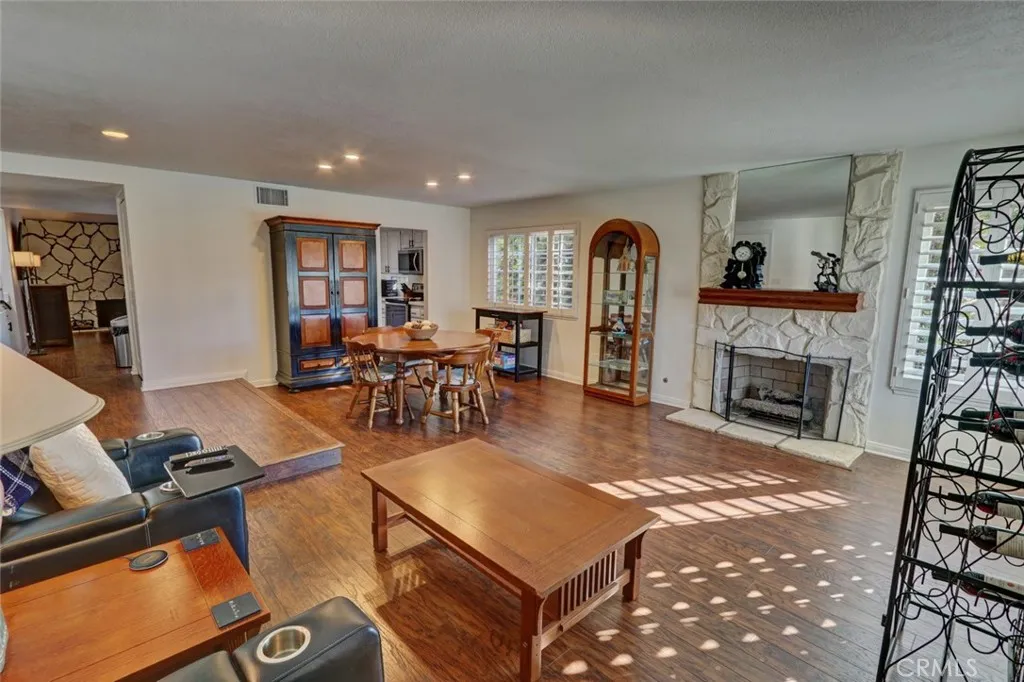 16082 Cache, Fountain Valley, California 92708 home-pic-8