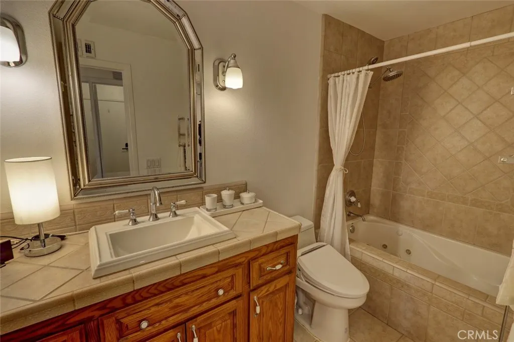 16082 Cache, Fountain Valley, California 92708 home-pic-35