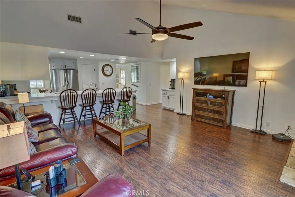 16082 Cache, Fountain Valley, California 92708 home-pic-15
