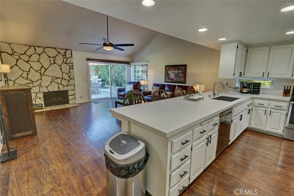 16082 Cache, Fountain Valley, California 92708 home-pic-9