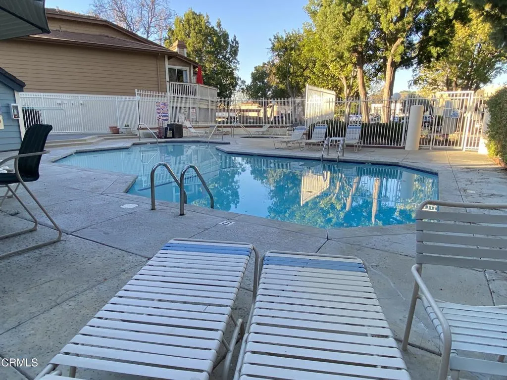 2394 Pleasant Way J, Thousand Oaks, California 91362 home-pic-22