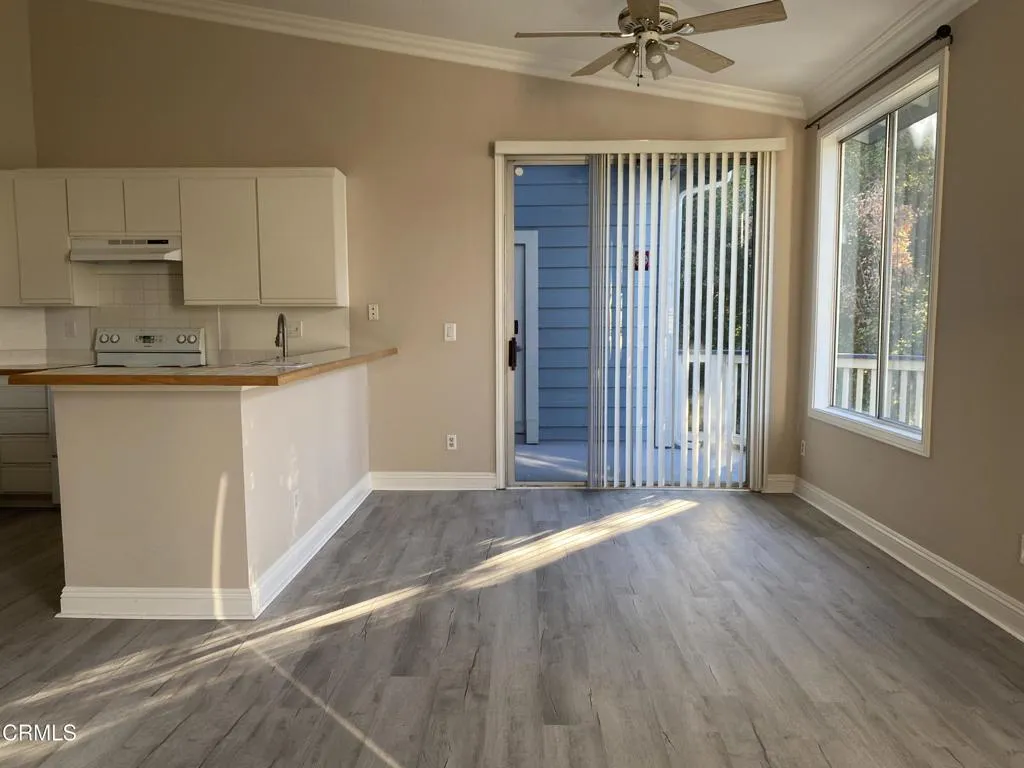 2394 Pleasant Way J, Thousand Oaks, California 91362 home-pic-9