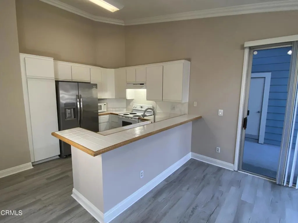 2394 Pleasant Way J, Thousand Oaks, California 91362 home-pic-10