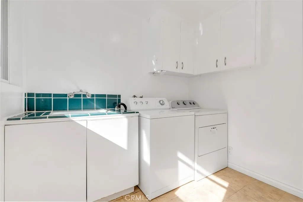 831 Roswell Avenue, Long Beach, California 90804 home-pic-28