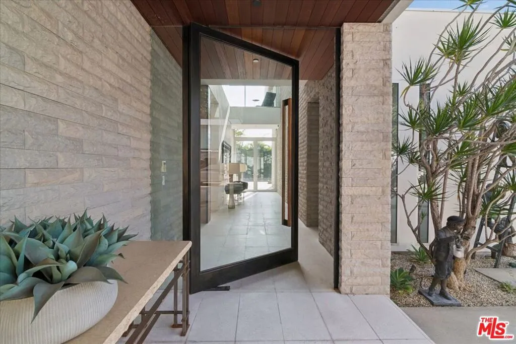 1232 Sunset Plaza Drive, Los Angeles, California 90069 — photo 4