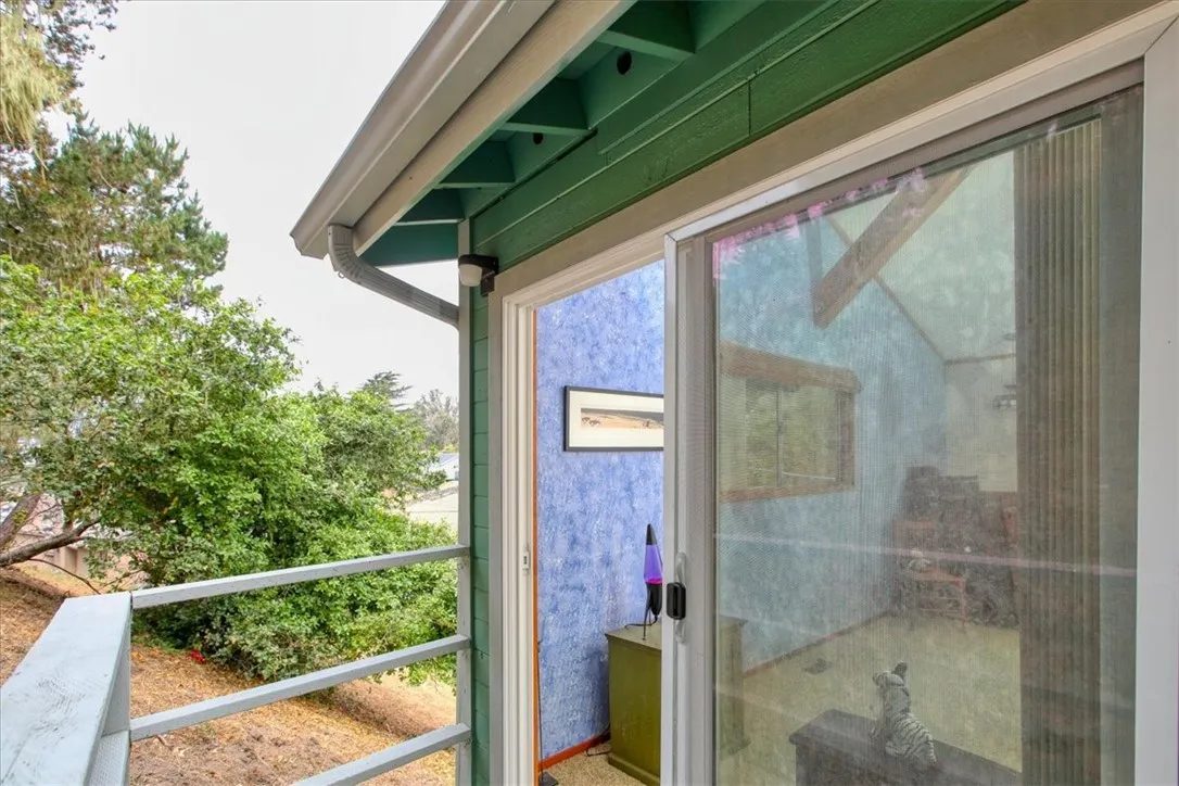 910 Sheffield Street, Cambria, California 93428 home-pic-23