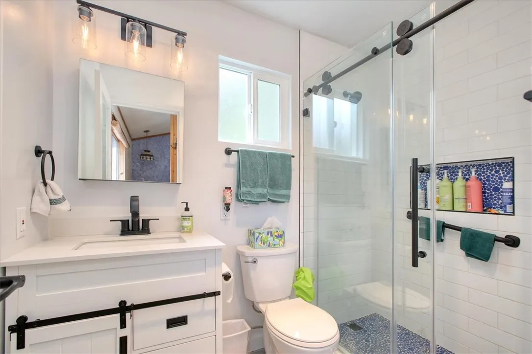 910 Sheffield Street, Cambria, California 93428 home-pic-18