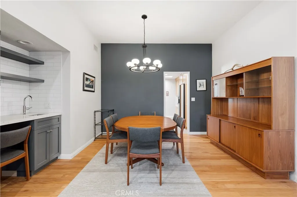 201 N Orange Grove Boulevard 532, Pasadena, California 91103 home-pic-11