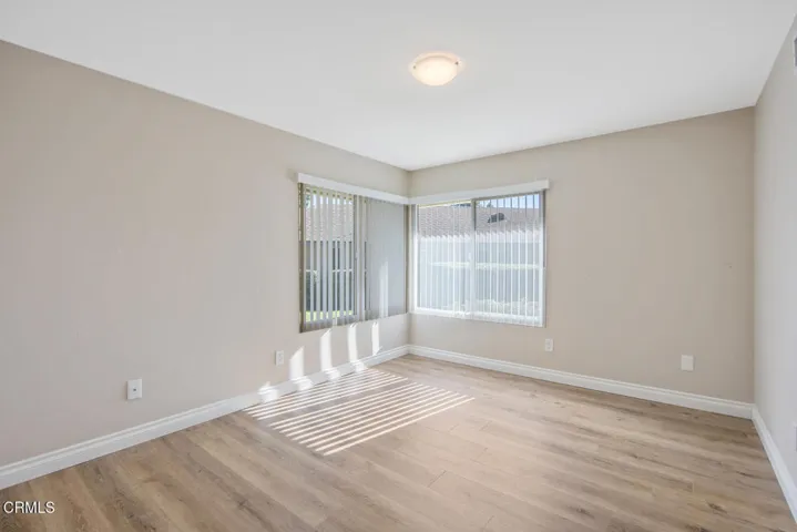 13325 Village 13 Camarillo CA-large-021-