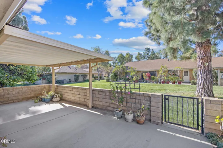 13325 Village 13 Camarillo CA-large-030-