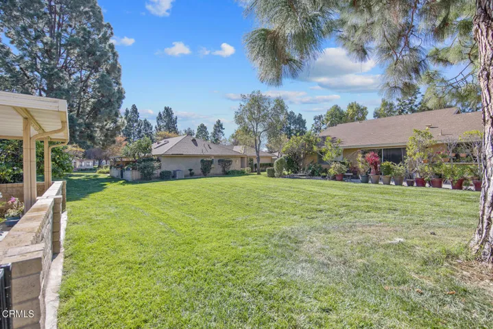 13325 Village 13 Camarillo CA-large-032-