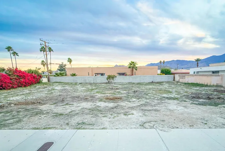 4022 Calle de Carlos-5