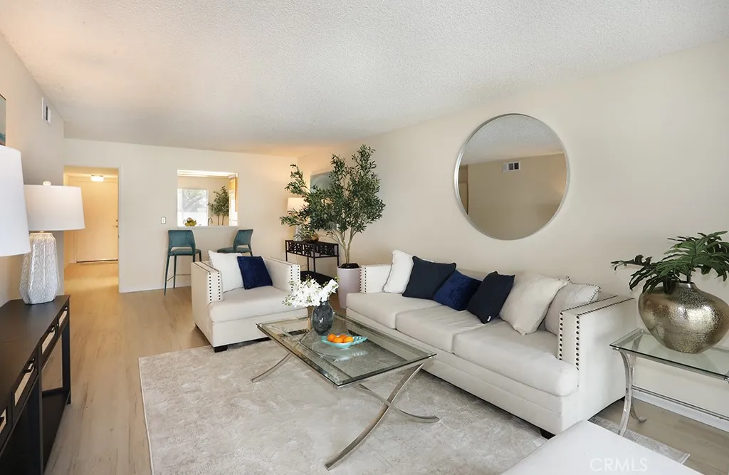 15289 Cadiz, Westminster, California 92683 home-pic-11