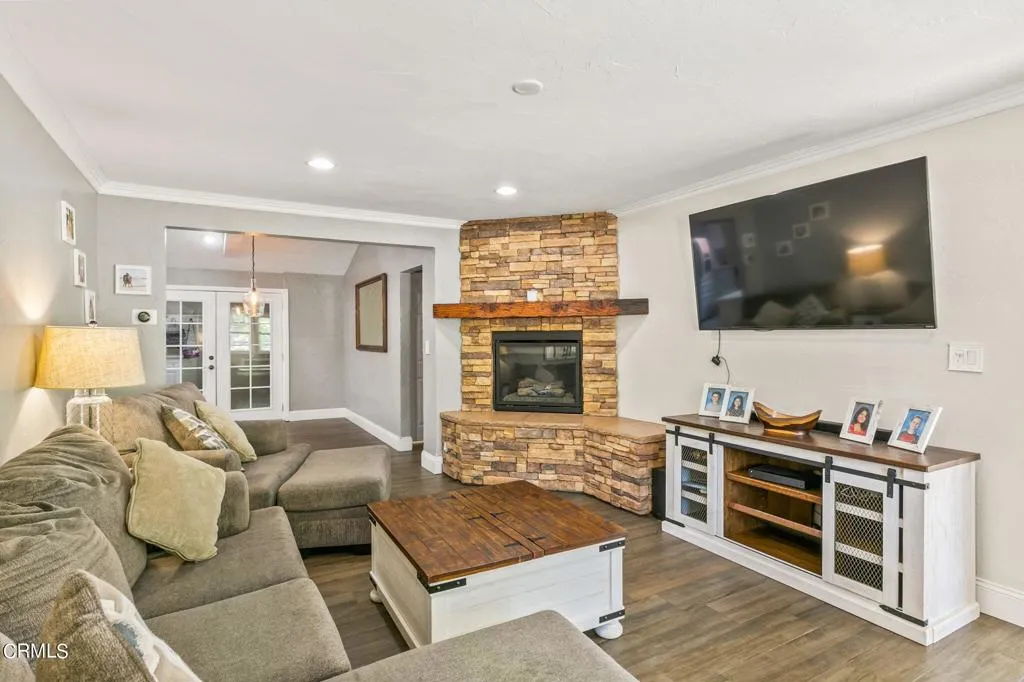 1188 Fierro Drive, Ojai, California 93023 home-pic-4