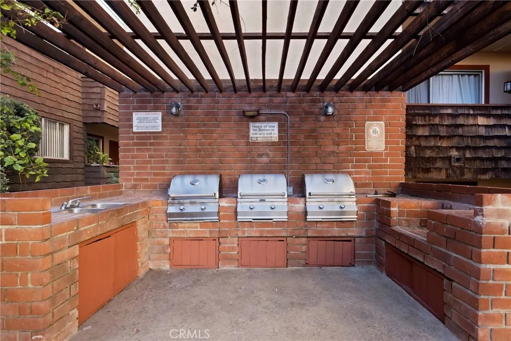 5400 Newcastle Avenue 56, Encino, California 91316 home-pic-27