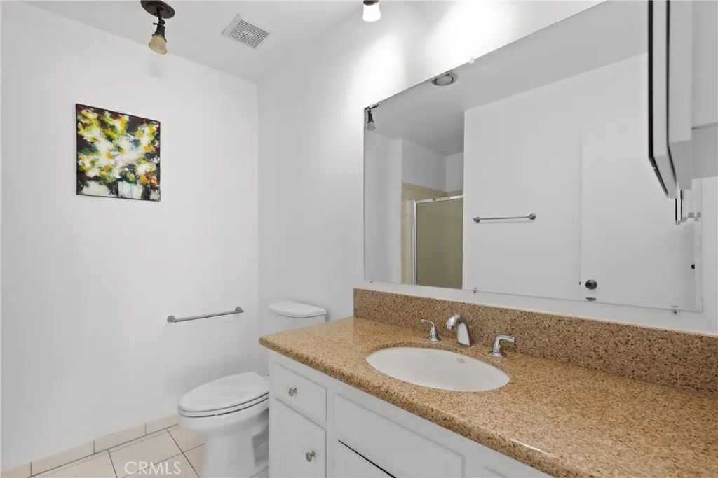 5400 Newcastle Avenue 56, Encino, California 91316 home-pic-22