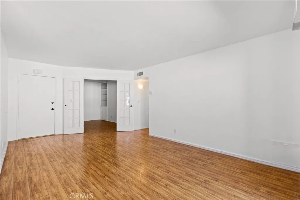 5400 Newcastle Avenue 56, Encino, California 91316 home-pic-8