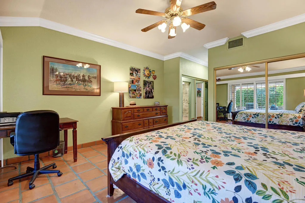 48538 Via Encanto, La Quinta, California 92253 home-pic-18