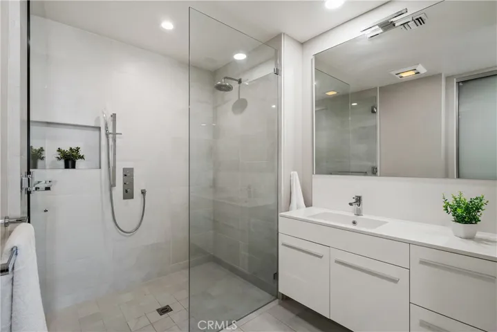 432 N Oakhurst Dr 503, Beverly Hills, California 90210