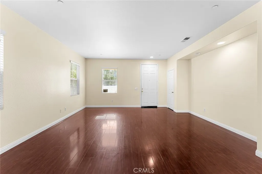 4583 Bianca, Riverside, California 92501 home-pic-10