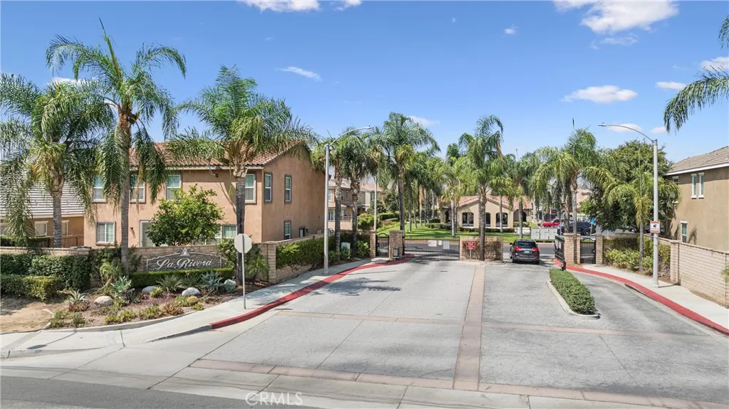 4583 Bianca, Riverside, California 92501 home-pic-3