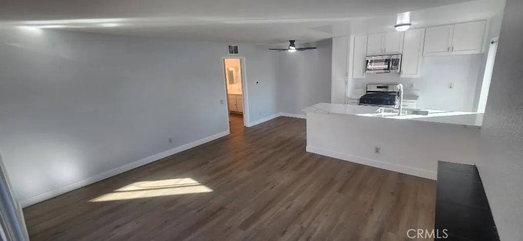 2811 S Fairview B, Santa Ana, California 92704