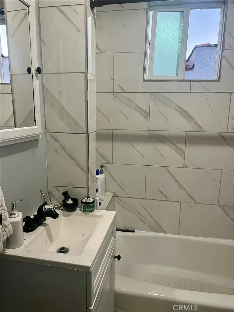 6808 Benson, Huntington Park, California 90255 home-pic-12