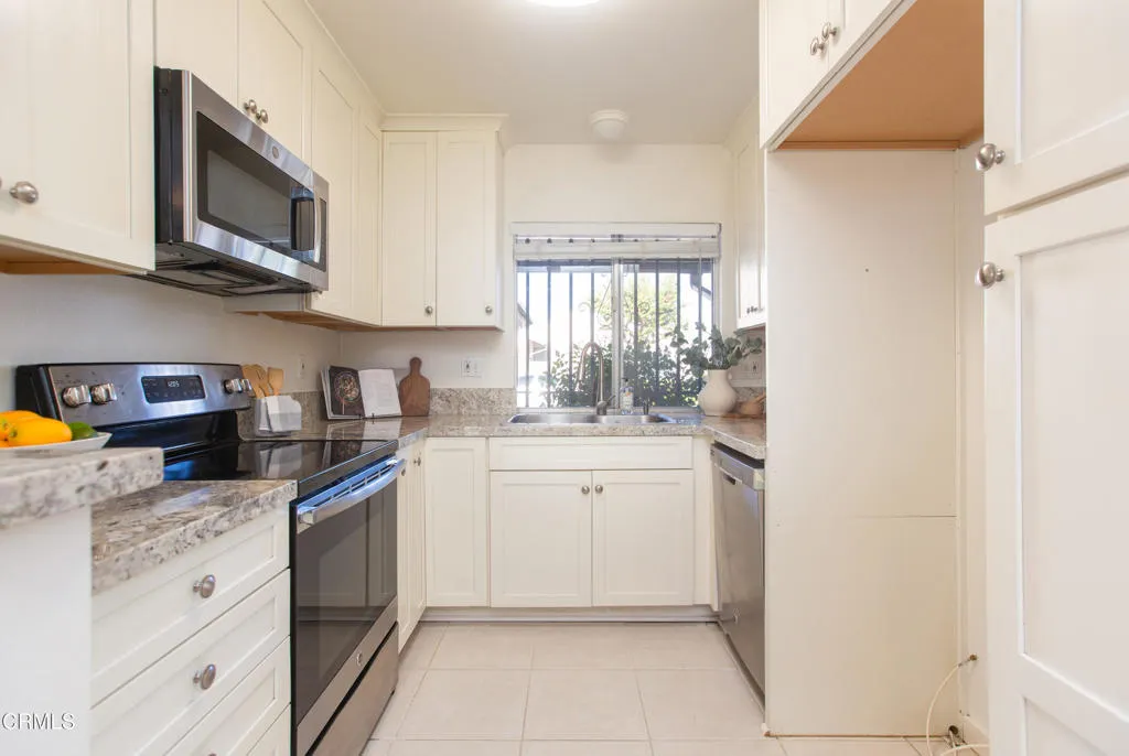 17516 Via Calma 39, Tustin, California 92780 home-pic-7