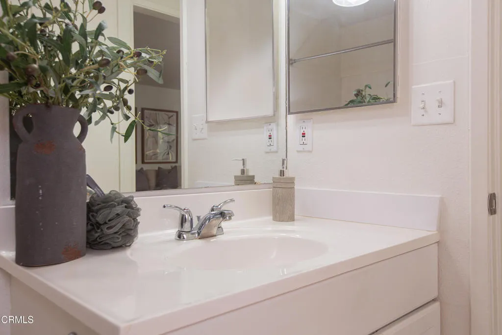 17516 Via Calma 39, Tustin, California 92780 home-pic-23
