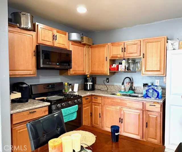 3968 3970 S Hobart Boulevard, Los Angeles, California 90062 home-pic-6