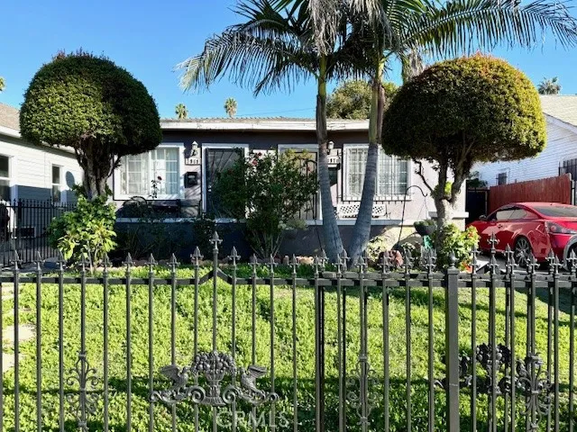 3968 3970 S Hobart Boulevard, Los Angeles, California 90062 home-pic-3
