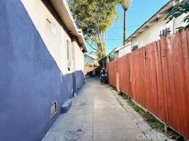 3968 3970 S Hobart Boulevard, Los Angeles, California 90062 home-pic-7